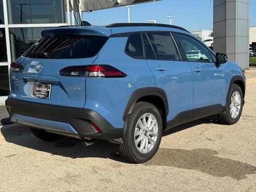 2026 Toyota Corolla Cross LE