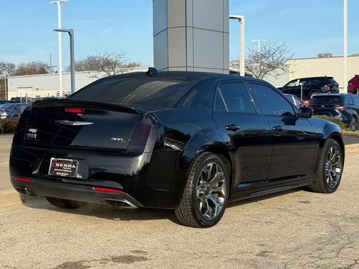 2018 Chrysler 300 S