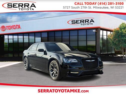 2018 Chrysler 300 S