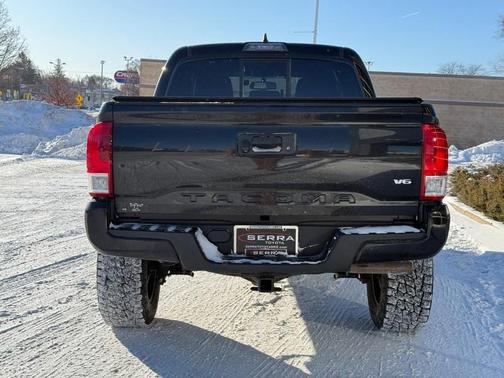 2016 Toyota Tacoma TRD Sport