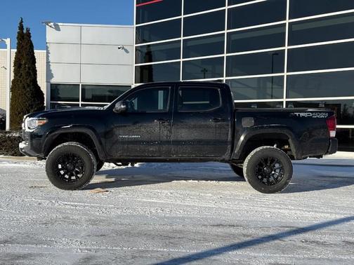 2016 Toyota Tacoma TRD Sport