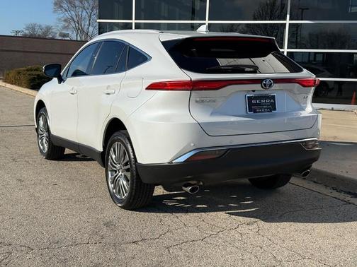 Wind Chill Pearl 2024 Toyota Venza XLE