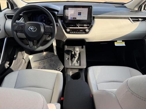 Wind Chill Pearl 2026 Toyota Corolla Cross L