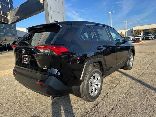2025 Toyota RAV4 LE