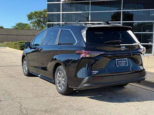 2024 Toyota Sienna XLE 7 Passenger