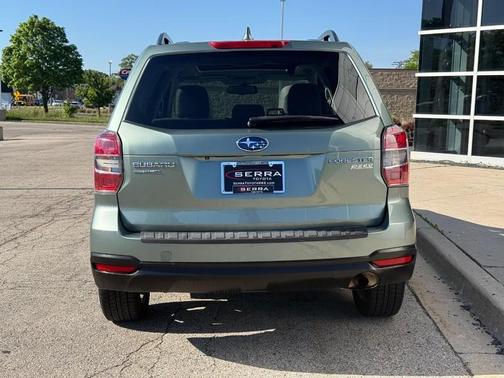 Jasmine Green Metallic 2016 Subaru Forester 2.5i Premium