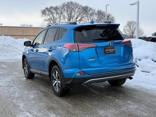 2017 Toyota RAV4 XLE