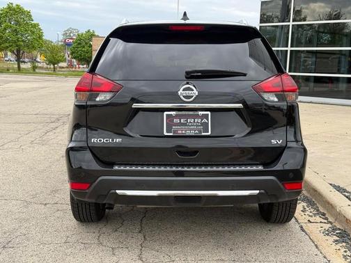 Magnetic Black Pearl 2020 Nissan Rogue SV