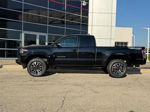 2022 Toyota Tacoma TRD Sport