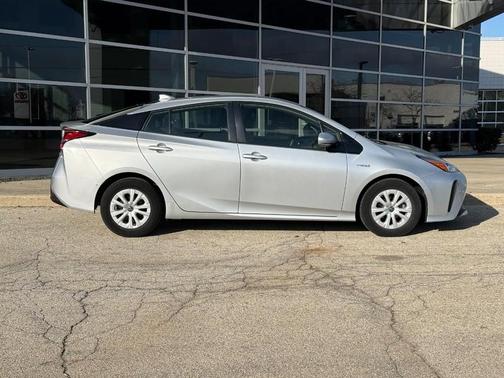 2019 Toyota Prius L