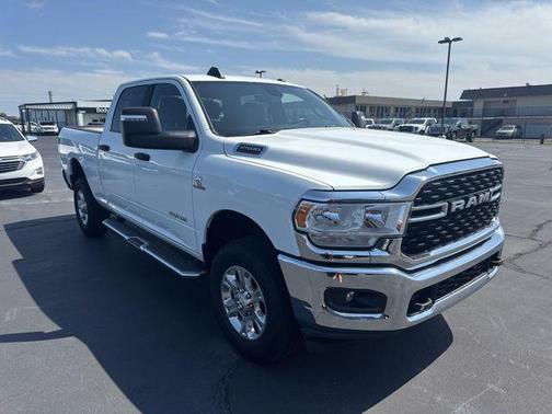 2023 RAM 2500 Big Horn Crew Cab 4x4 6'4' Box