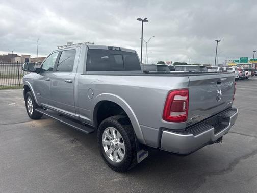 2022 RAM 2500 Laramie Crew Cab 4x4 6'4' Box