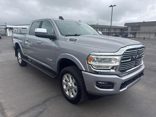 2022 RAM 2500 Laramie Crew Cab 4x4 6'4' Box