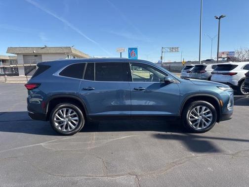 2025 Buick Enclave Preferred FWD