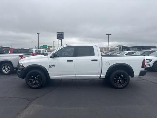 2024 RAM 1500 Classic Warlock Crew Cab 4x4 5'7' Box