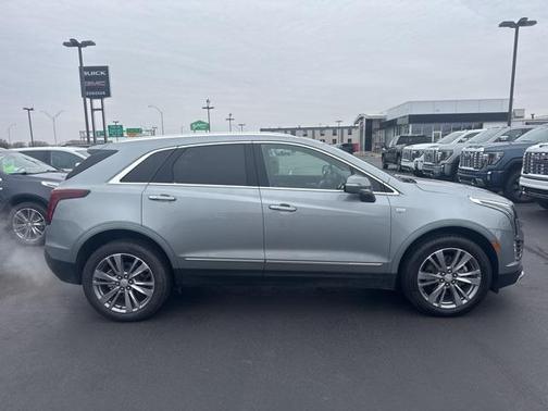 2025 Cadillac XT5 Premium Luxury