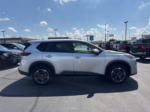 Brilliant Silver Metallic 2024 Nissan Rogue SV