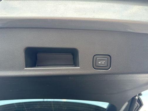 Moonstone Gray Metallic 2025 Buick Enclave Preferred FWD