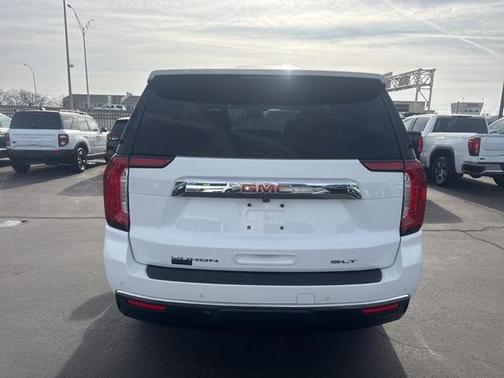 2024 GMC Yukon SLT