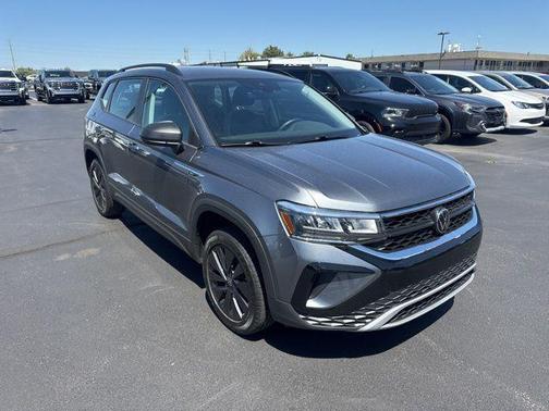 Platinum Gray Metallic 2024 Volkswagen Taos 1.5T S