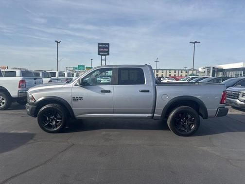 2024 RAM 1500 Classic Warlock Crew Cab 4x4 5'7' Box