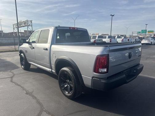 2024 RAM 1500 Classic Warlock Crew Cab 4x4 5'7' Box