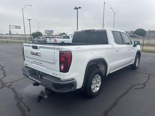 2024 GMC Sierra 1500 SLE