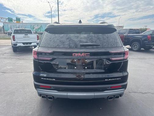 2026 GMC Acadia Elevation FWD