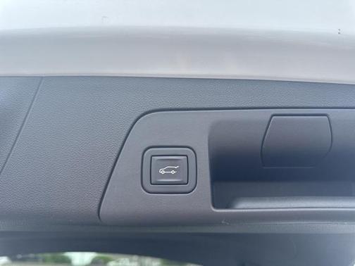 2023 Buick Envision Essence FWD