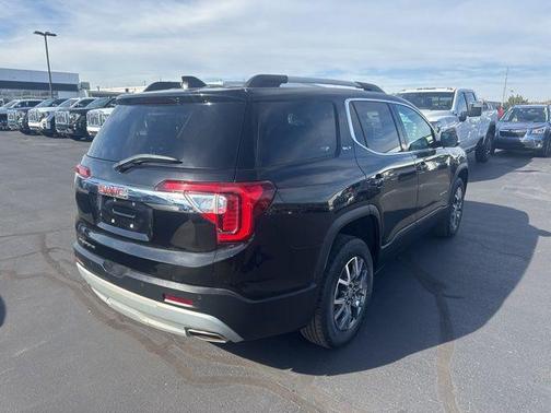 2023 GMC Acadia FWD SLT