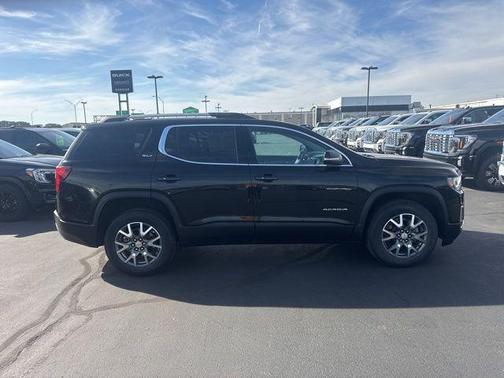 2023 GMC Acadia FWD SLT
