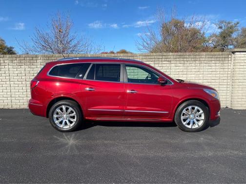 Photo 2 of 26 of 2014 Buick Enclave Premium