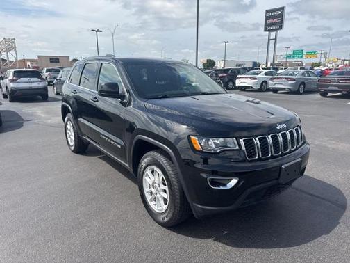2020 Jeep Grand Cherokee Laredo