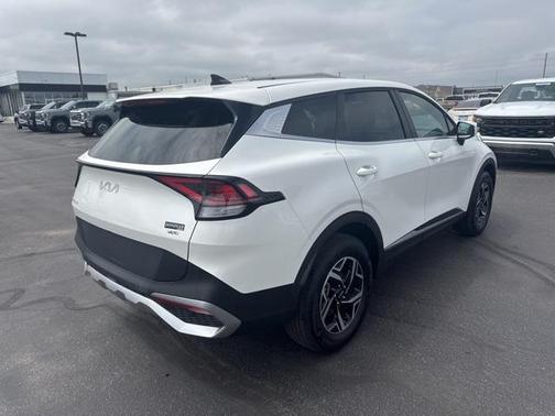 2024 Kia Sportage LX