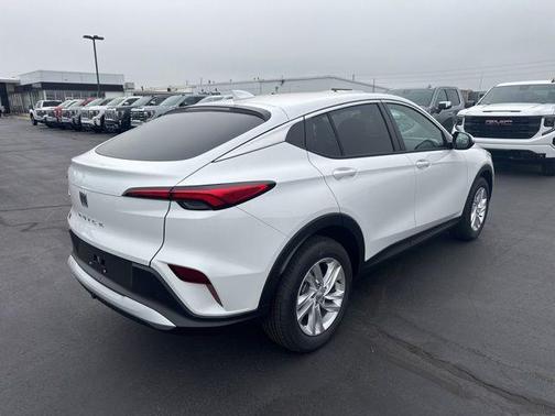Summit White 2026 Buick Envista Preferred FWD