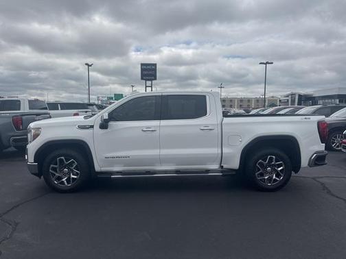 2021 GMC Sierra 1500 SLT