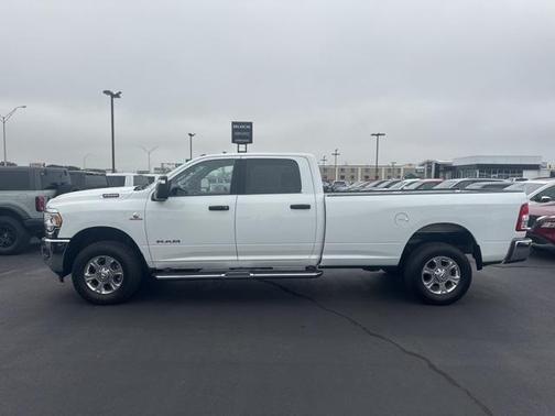 2023 RAM 2500 Big Horn Crew Cab 4x4 8' Box