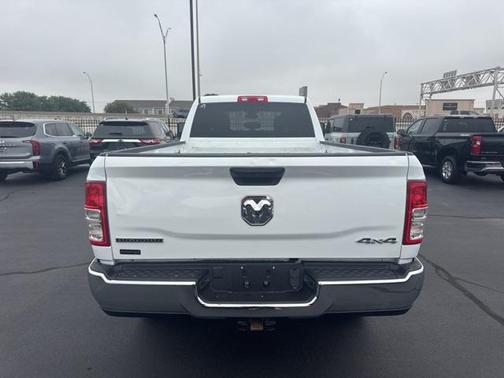 2023 RAM 2500 Big Horn Crew Cab 4x4 8' Box