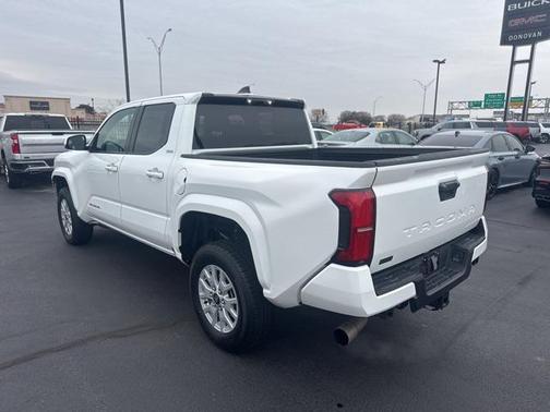 2024 Toyota Tacoma SR5