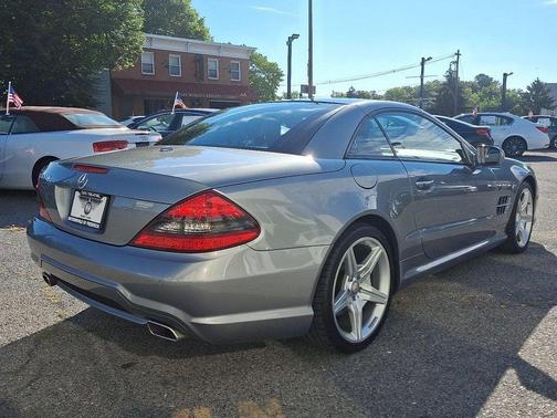 2011 Mercedes-Benz SL-Class 2dr Roadster SL 550