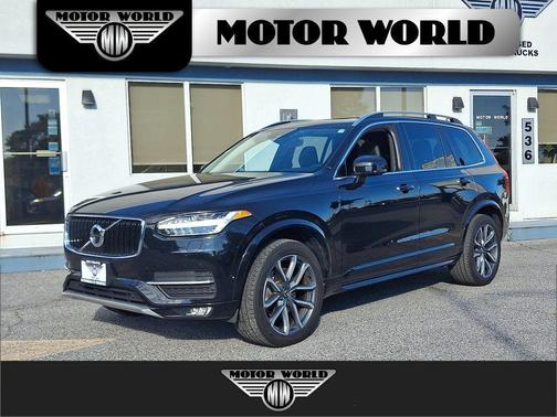 2018 Volvo XC90 T6 Momentum