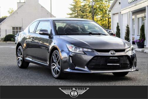 Photo 1 of 33 of 2014 Scion tC NEW