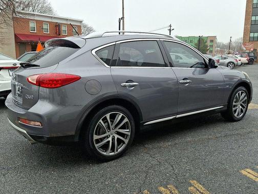 2017 INFINITI QX50 Base