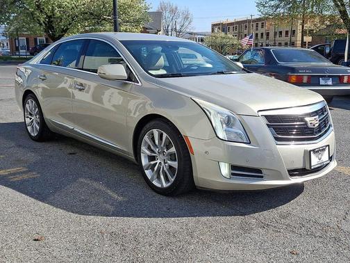 Silver Coast Metallic 2016 Cadillac XTS Luxury