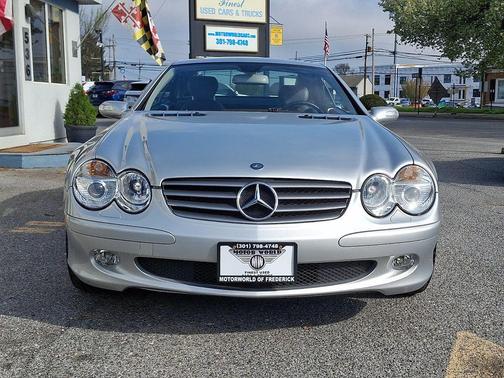 Brilliant Silver Metallic 2005 Mercedes-Benz SL-Class SL500 2dr Roadster 5.0L
