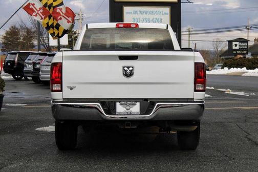 Photo 5 of 36 of 2019 RAM 1500 Classic Tradesman
