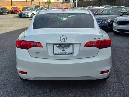 Bellanova White Pearl 2014 Acura ILX 2.0L