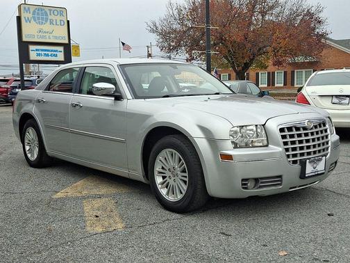 2010 Chrysler 300 Touring/Signature/Executive Series