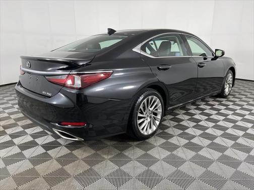 2020 Lexus ES 350 Luxury