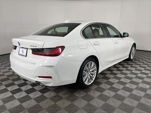2024 BMW 330 i xDrive